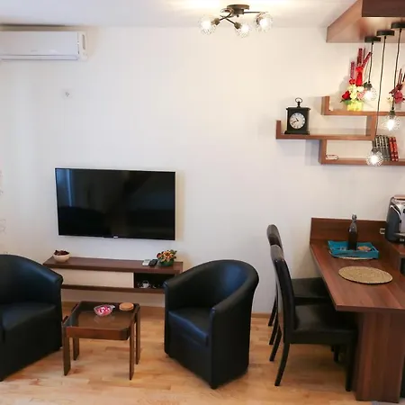 Dm Apartment Nis Exterior photo