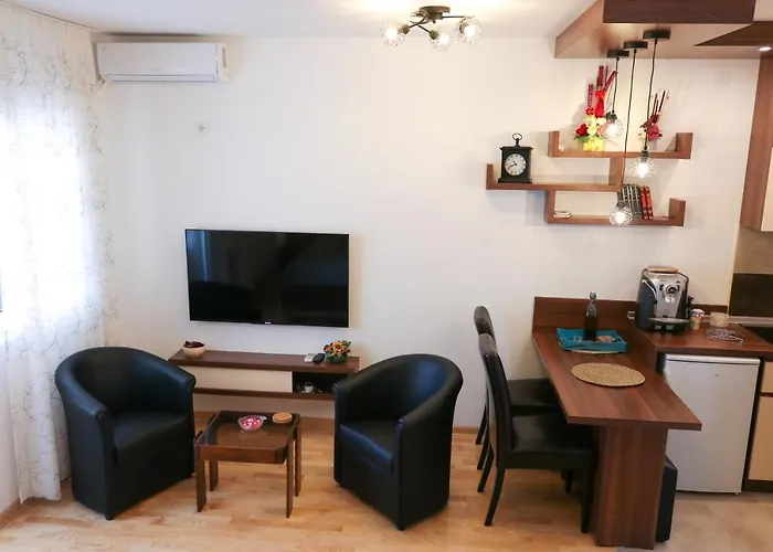 Dm Apartment